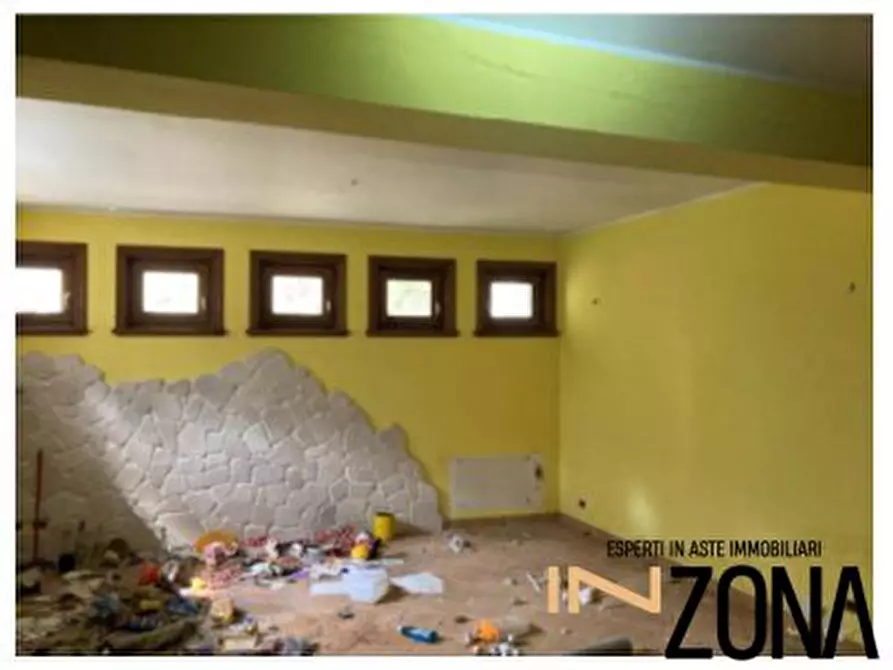 Immagine 3 di Appartamento in vendita  10 a L'aquila