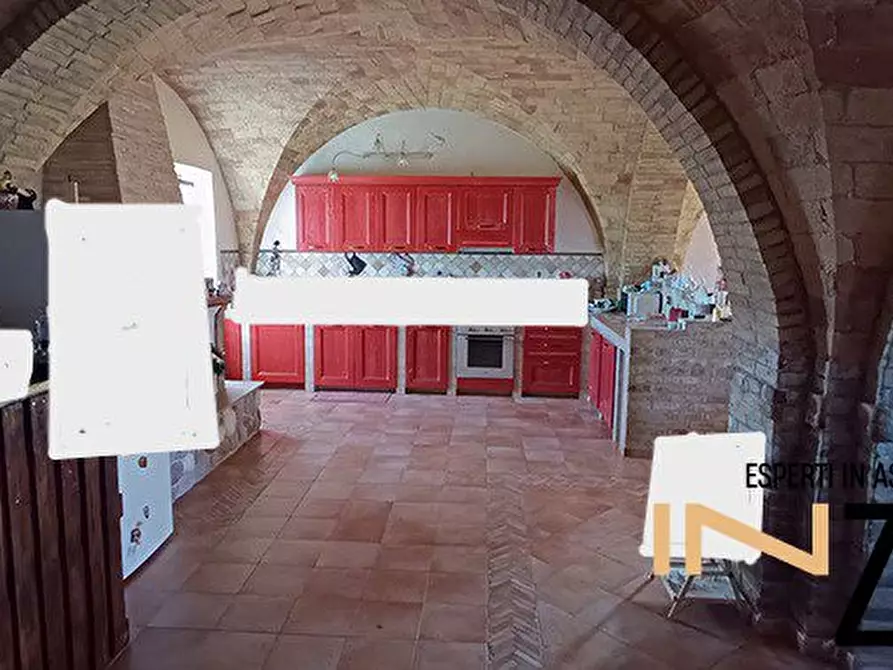 Immagine 9 di Villa in vendita  a Mosciano Sant'angelo