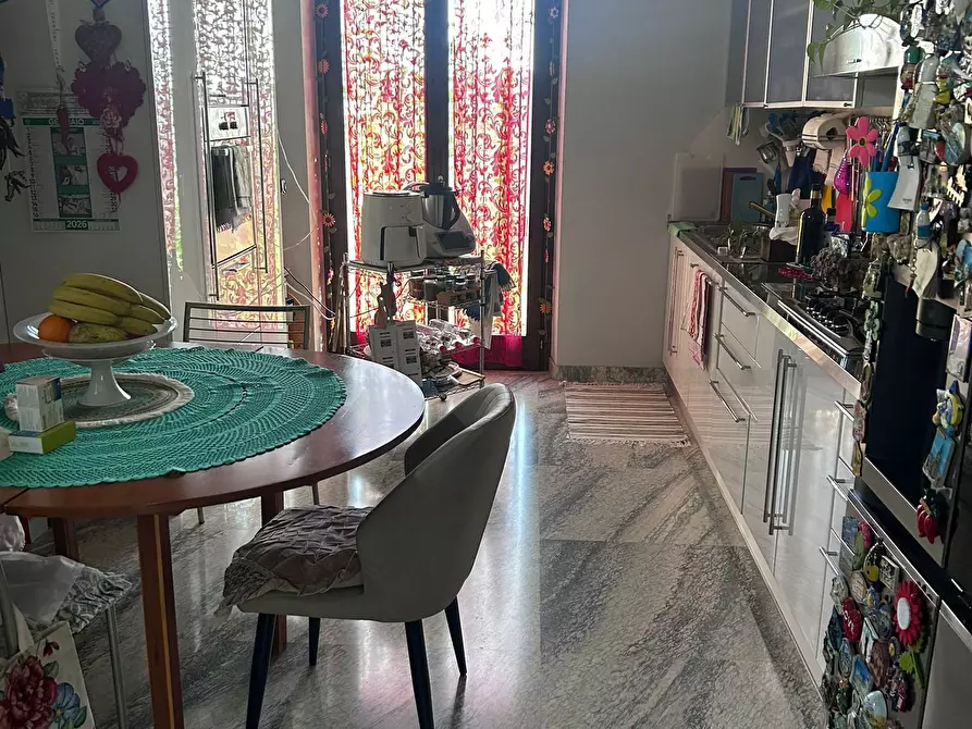Immagine 6 di Villa in vendita  8 a Teramo