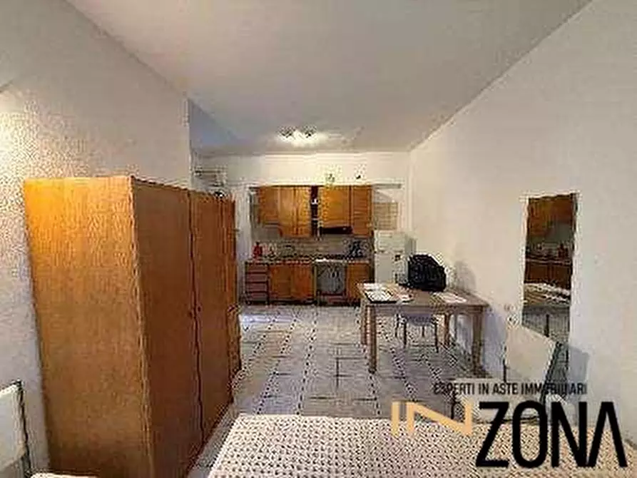 Immagine 8 di Appartamento in vendita  13 a Vimercate