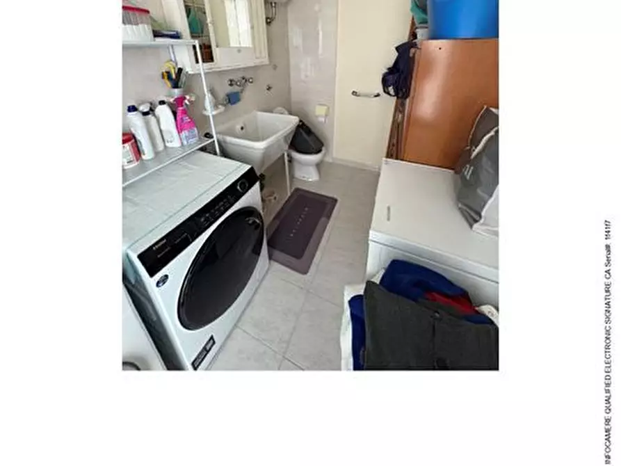 Immagine 9 di Appartamento in vendita  158 a Canosa Di Puglia