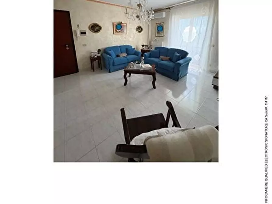 Immagine 8 di Appartamento in vendita  158 a Canosa Di Puglia