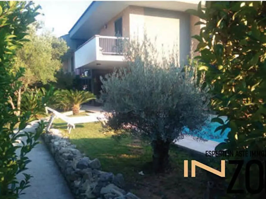 Immagine 1 di Appartamento in vendita  18 a Città Sant'angelo