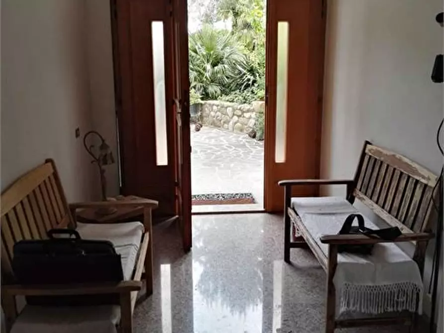 Immagine 4 di Appartamento in vendita  17 a Notaresco