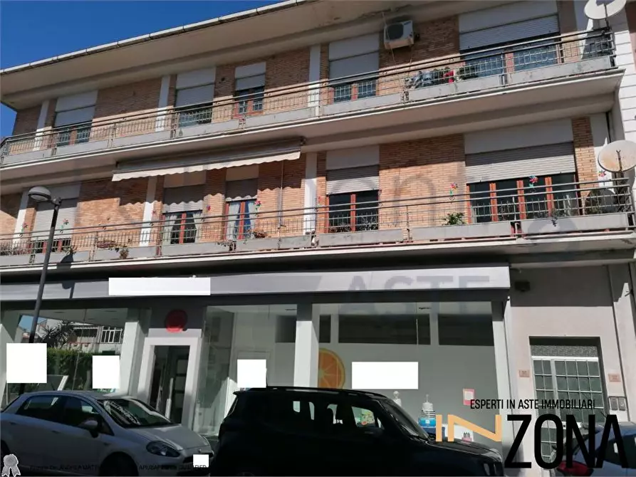 Immagine 4 di Appartamento in vendita  57 a Alba Adriatica