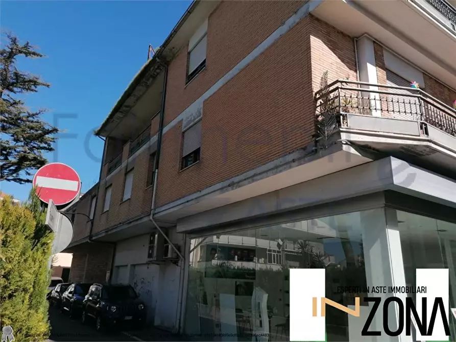 Immagine 2 di Appartamento in vendita  57 a Alba Adriatica