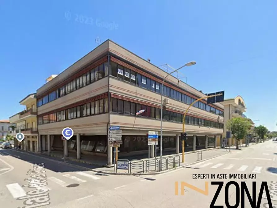 Immagine 1 di Appartamento in vendita  a Alba Adriatica