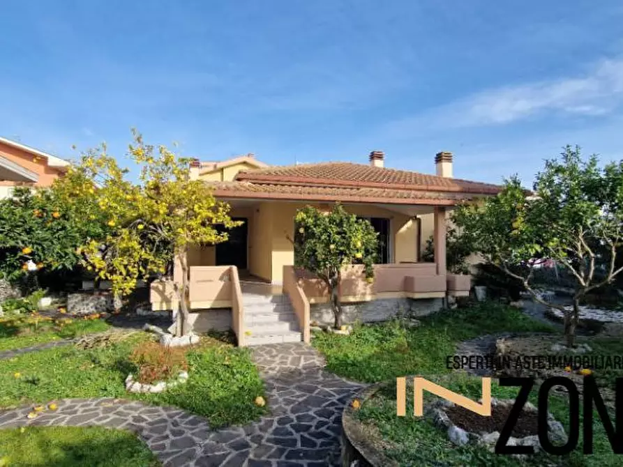 Immagine 1 di Villa in vendita  3 a Pineto