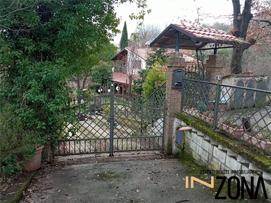 Immagine 5 di Villa in vendita  a Torricella Sicura