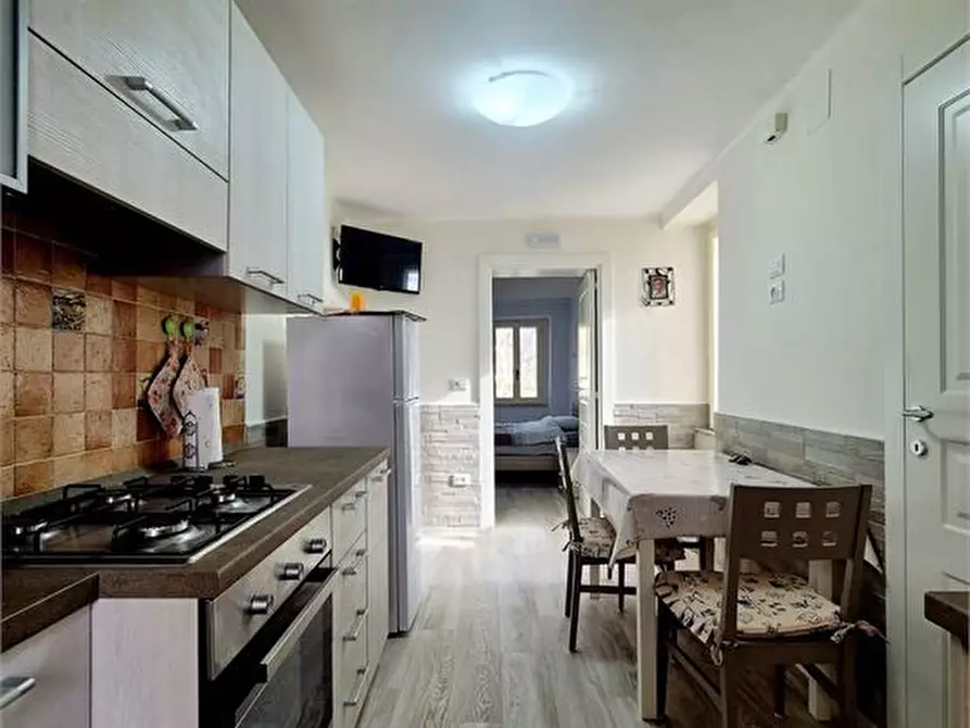 Immagine 1 di Appartamento in vendita  50 a Loreto Aprutino