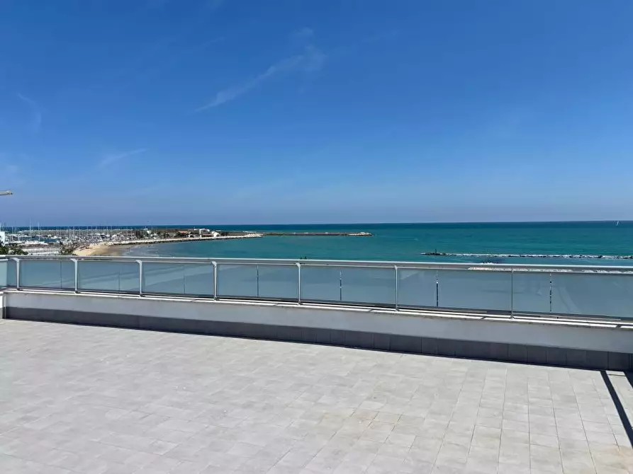 Immagine 1 di Appartamento in vendita  a Pescara