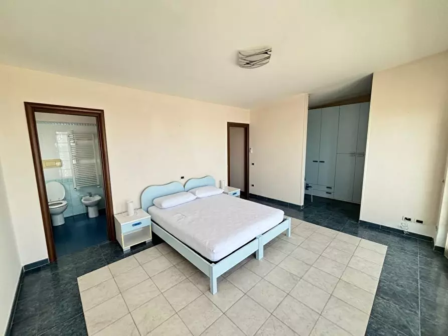 Immagine 6 di Appartamento in vendita  a Pescara