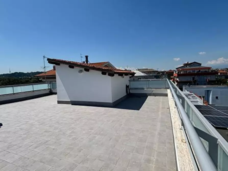 Immagine 10 di Appartamento in vendita  a Pescara