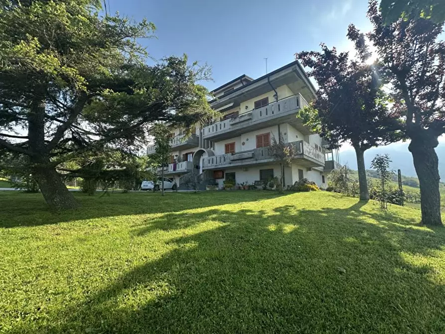 Immagine 1 di Appartamento in vendita  a Civitella Del Tronto