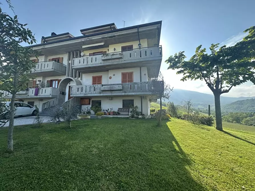 Immagine 4 di Appartamento in vendita  a Civitella Del Tronto