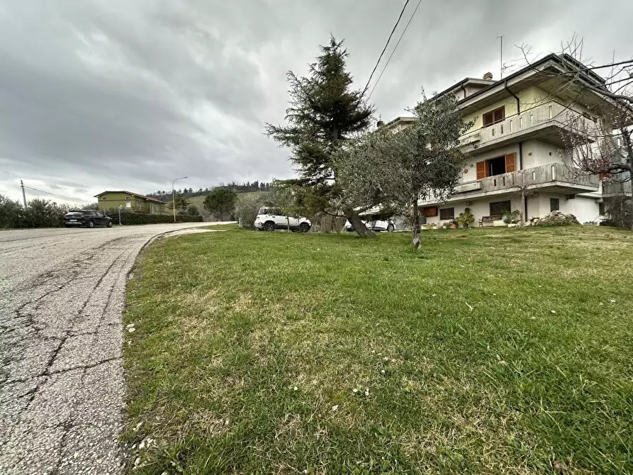 Immagine 10 di Appartamento in vendita  a Civitella Del Tronto