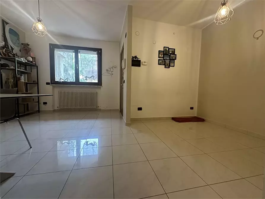 Immagine 5 di Appartamento in vendita  75 a Teramo