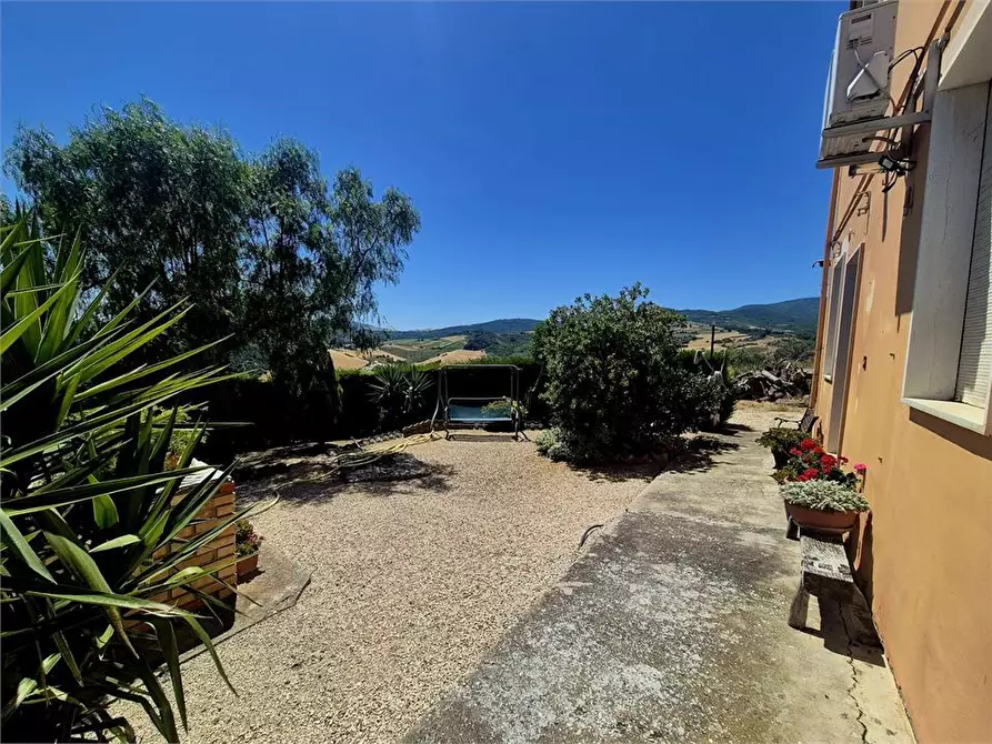 Immagine 5 di Villa in vendita  1 a Archi