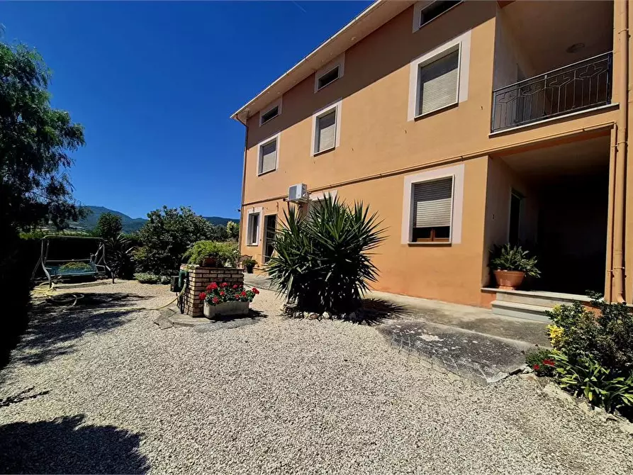 Immagine 2 di Villa in vendita  1 a Archi