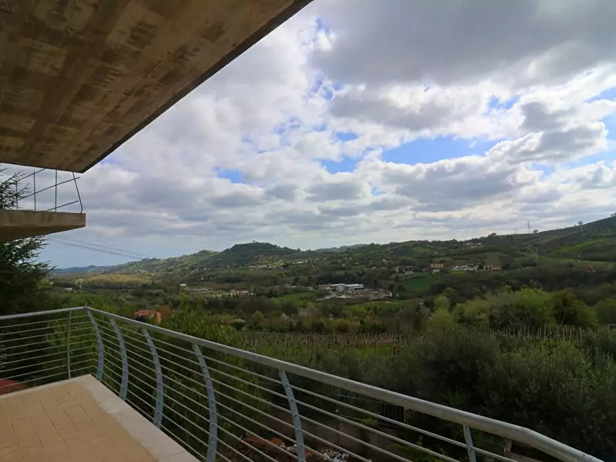 Immagine 6 di Villa in vendita  a Fara Filiorum Petri