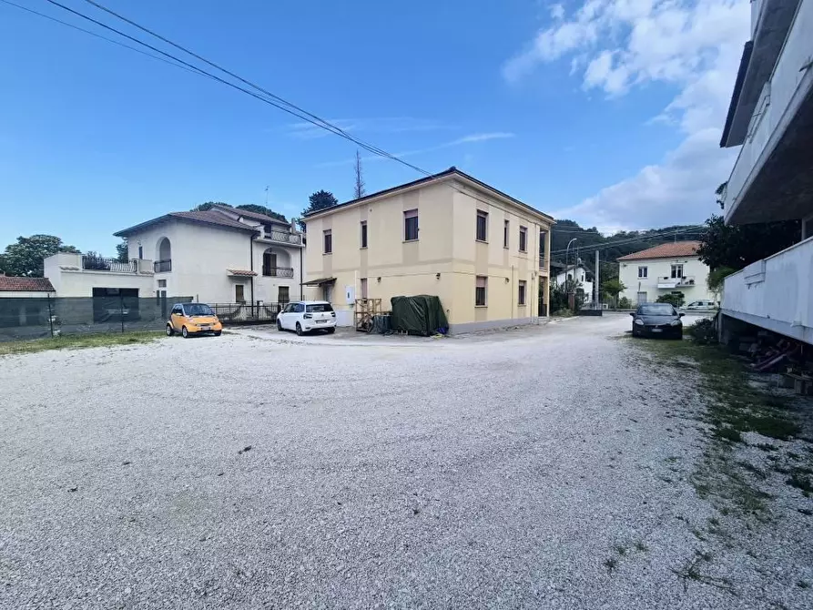 Immagine 3 di Villa in vendita  39 a Manoppello