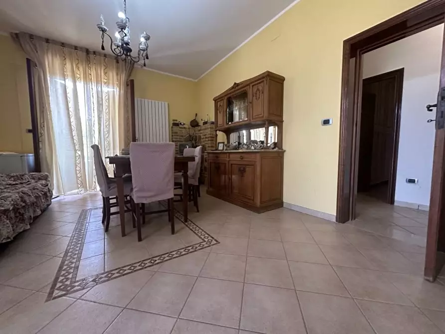 Immagine 2 di Villa in vendita  17 a Campli
