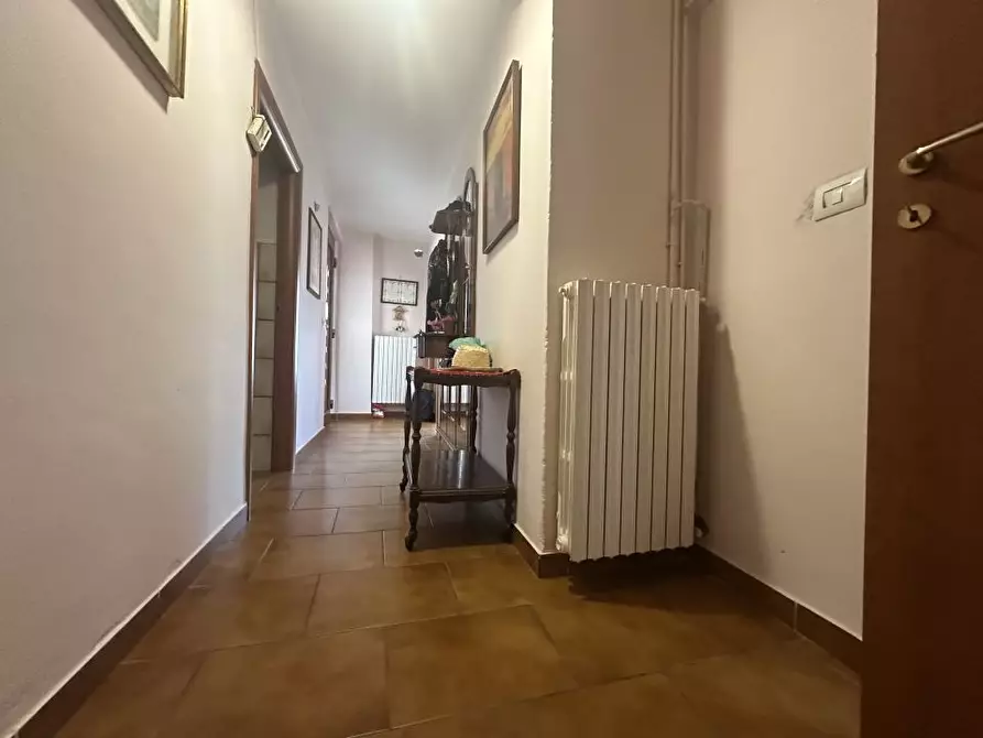 Immagine 5 di Villa in vendita  a Montorio Al Vomano