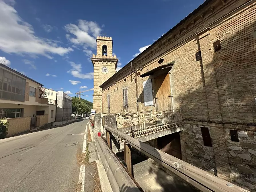 Immagine 1 di Villa in vendita  94 a Torricella Sicura