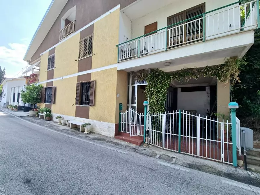 Immagine 1 di Casa semindipendente in vendita  37 a Casacanditella