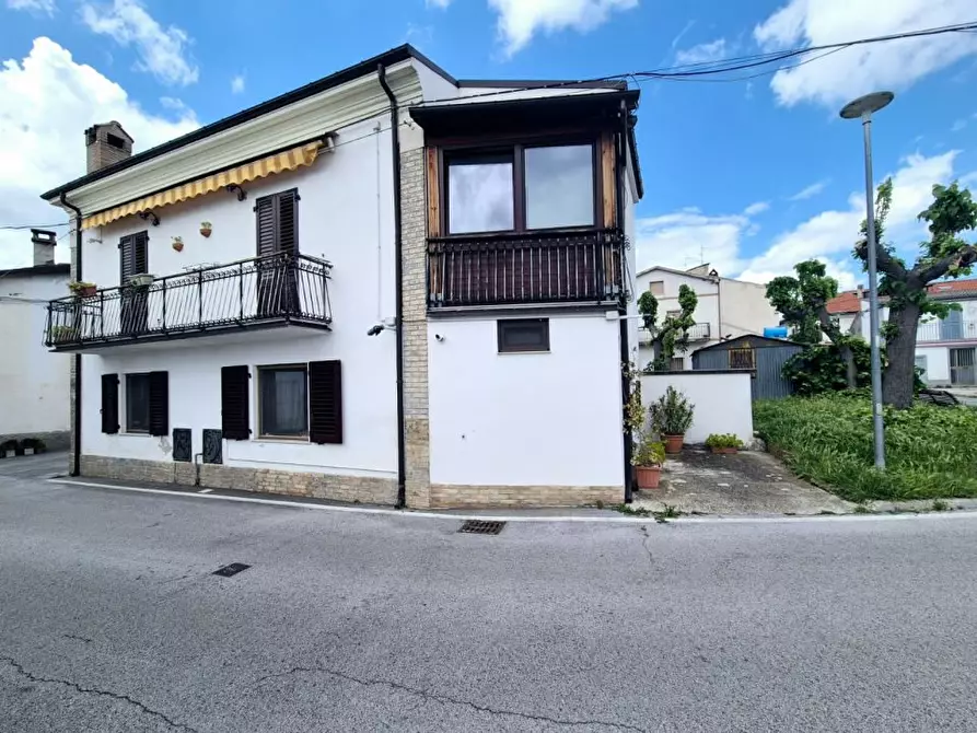 Immagine 1 di Casa semindipendente in vendita  a Casacanditella