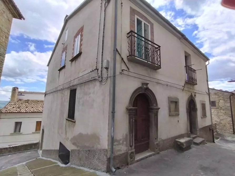 Immagine 1 di Casa semindipendente in vendita  1/3 a Montazzoli
