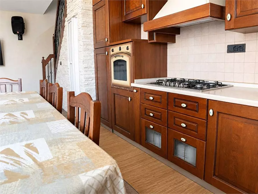 Immagine 5 di Casa semindipendente in vendita  a Pescara
