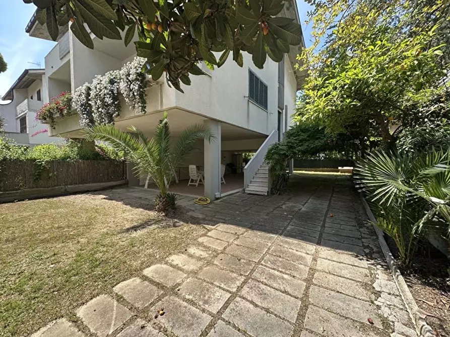 Immagine 1 di Casa semindipendente in vendita  11 a Tortoreto