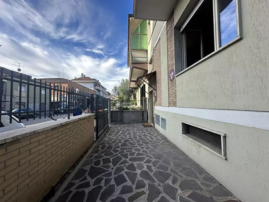 Immagine 2 di Casa semindipendente in vendita  a Teramo
