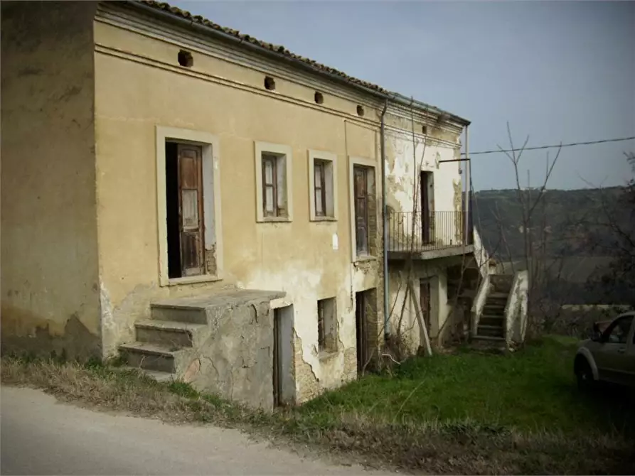 Immagine 4 di Rustico / casale in vendita  a Giuliano Teatino