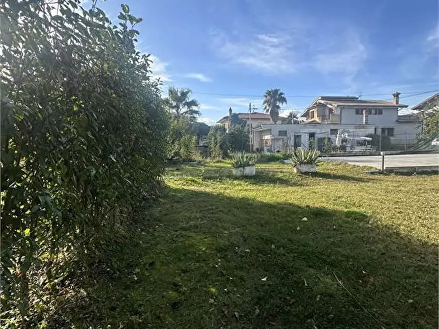 Immagine 8 di Terreno in vendita  a Castellalto