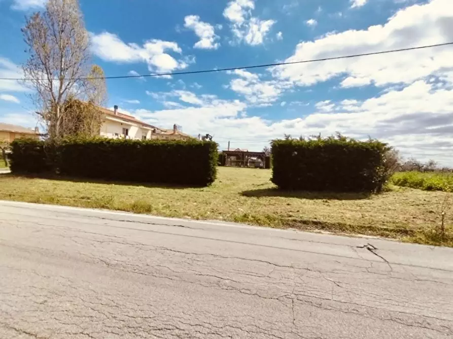 Immagine 1 di Terreno edificabile in vendita  a Frisa