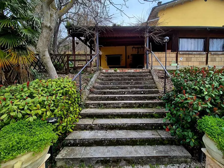 Immagine 5 di Villa in vendita  a Manoppello