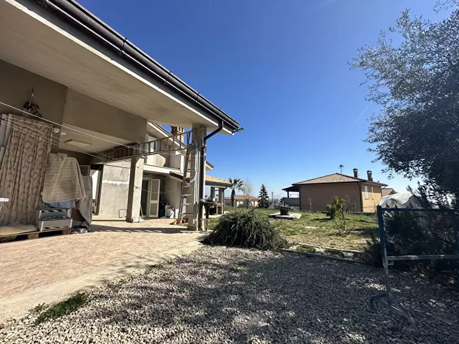 Immagine 9 di Villa in vendita  15/B a Giulianova
