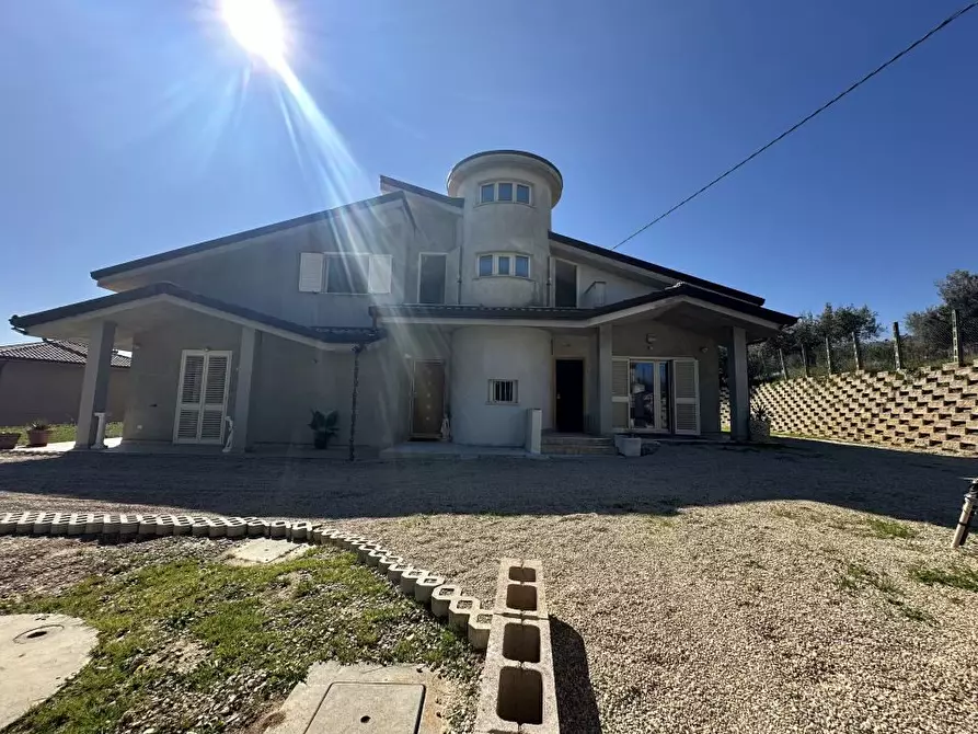 Immagine 7 di Villa in vendita  15/B a Giulianova