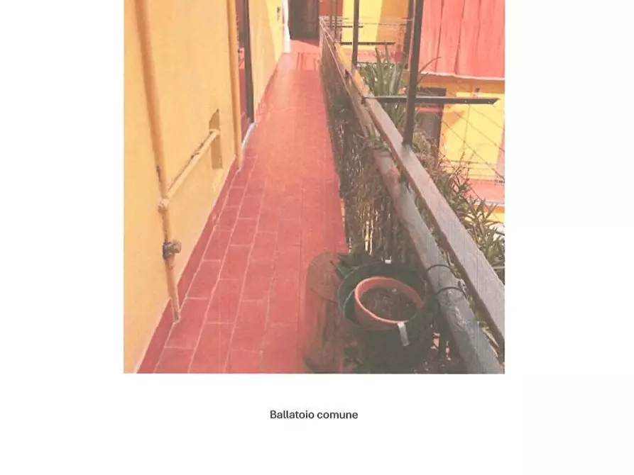Immagine 10 di Appartamento in vendita  12 a Milano