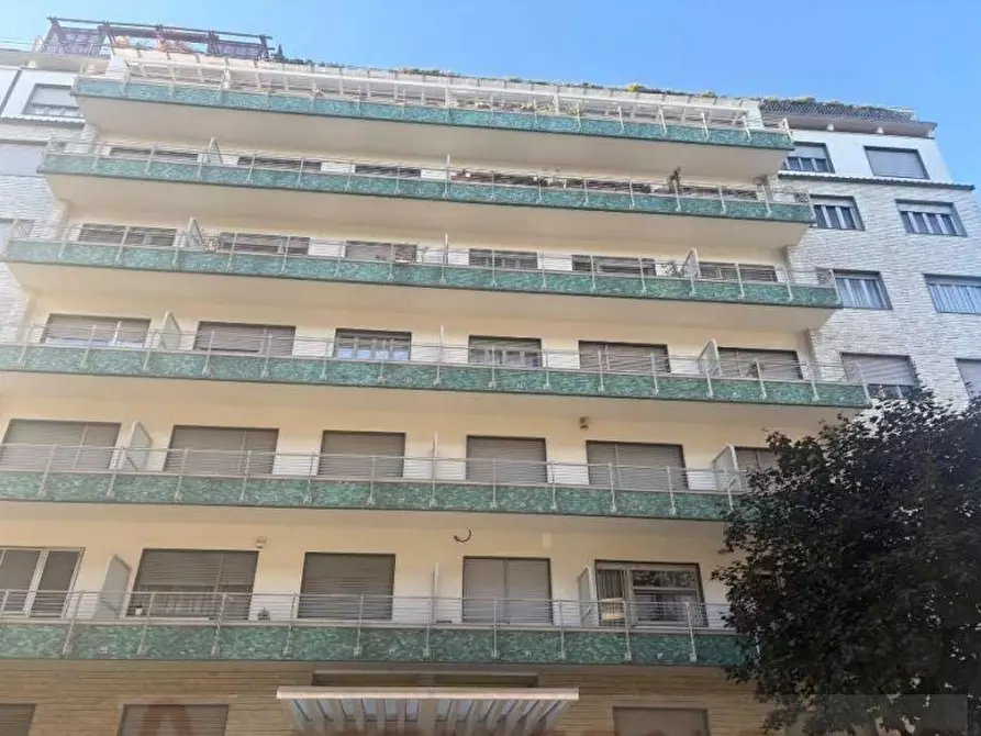 Immagine 2 di Appartamento in vendita  41 a Torino