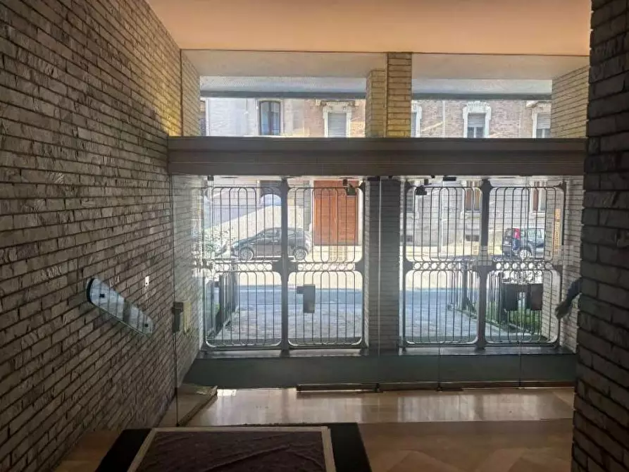 Immagine 4 di Appartamento in vendita  41 a Torino