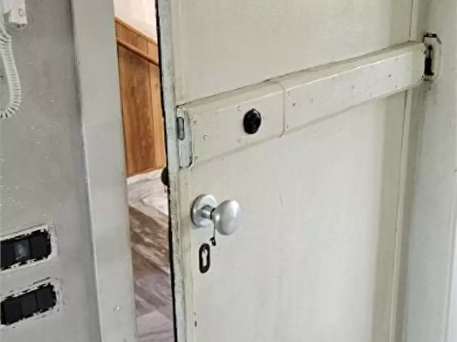 Immagine 4 di Appartamento in vendita  3 a Torino