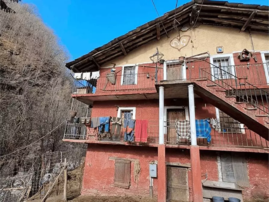 Immagine 2 di Appartamento in vendita  snc a Perrero