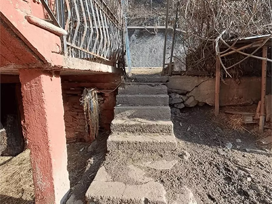 Immagine 4 di Appartamento in vendita  snc a Perrero