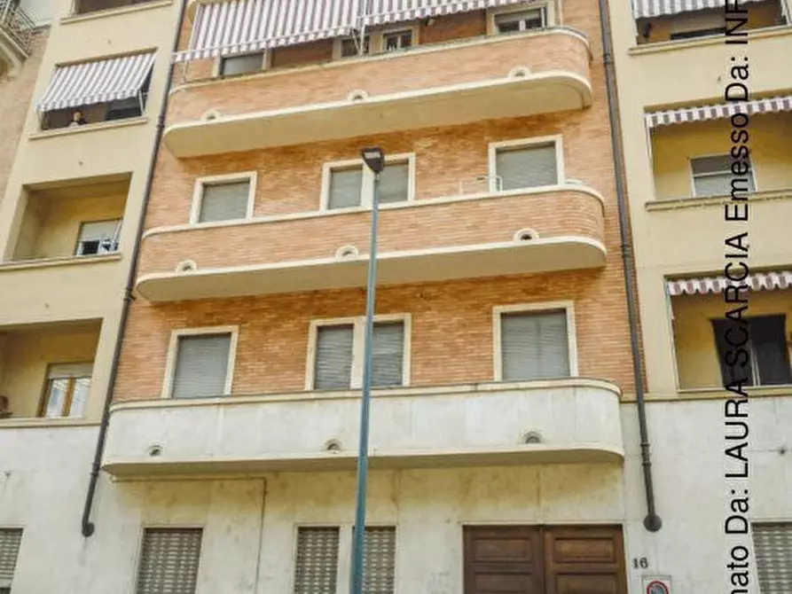 Immagine 2 di Appartamento in vendita  16 a Torino