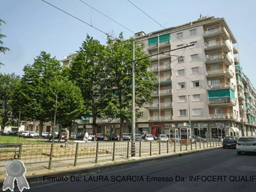 Immagine 8 di Appartamento in vendita  16 a Torino