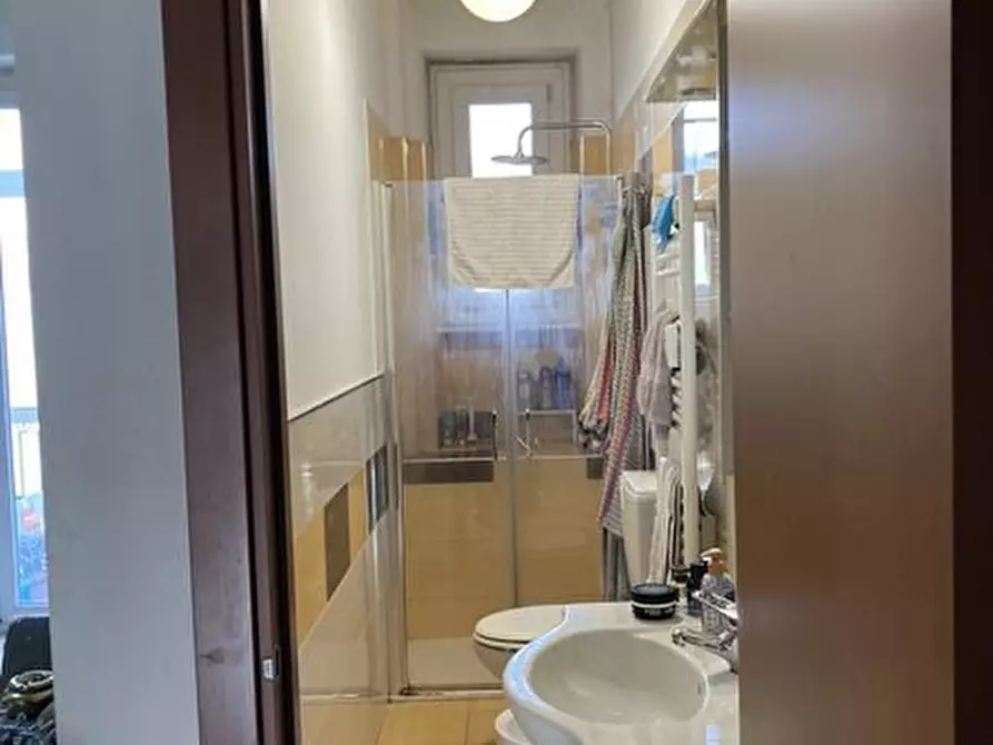 Immagine 6 di Appartamento in vendita  223 a Torino