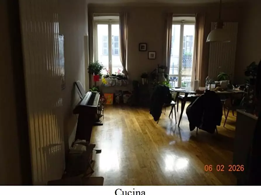 Immagine 7 di Appartamento in vendita  5 a Torino